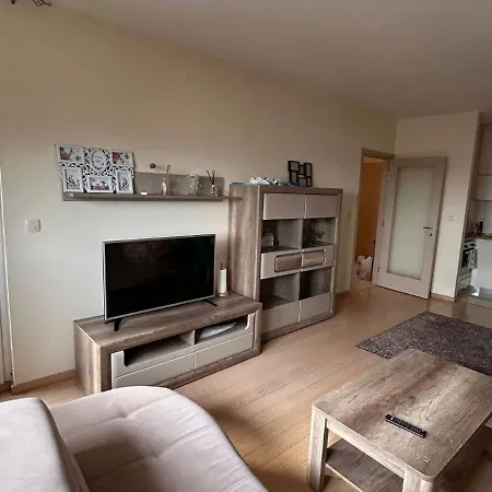 Kvart 2 Bedroom Appartamento Podgorica